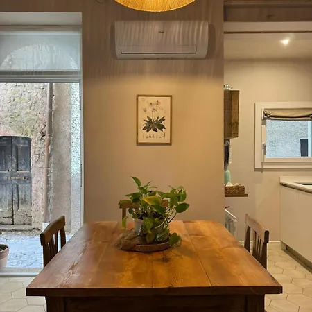 Casa Melox 勒泽诺